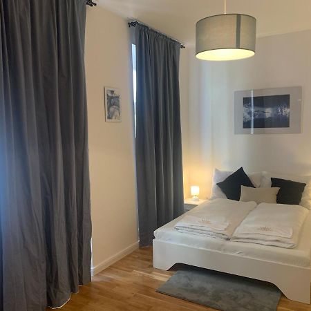 New Apartments Chain Florenc Praag Buitenkant foto