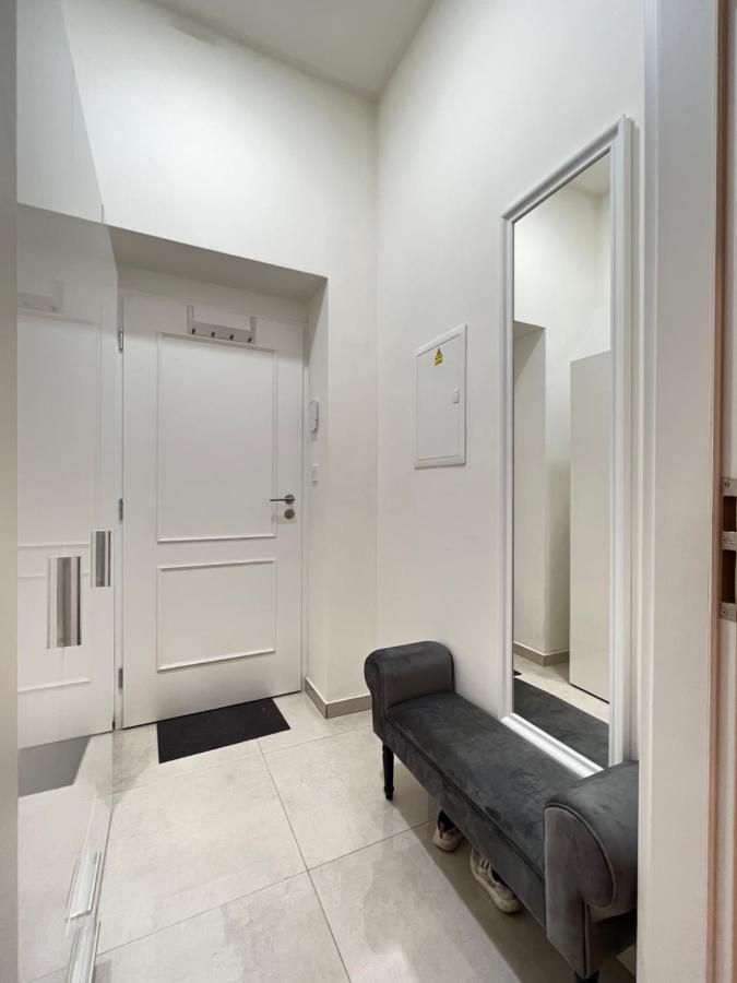 New Apartments Chain Florenc Praag Buitenkant foto