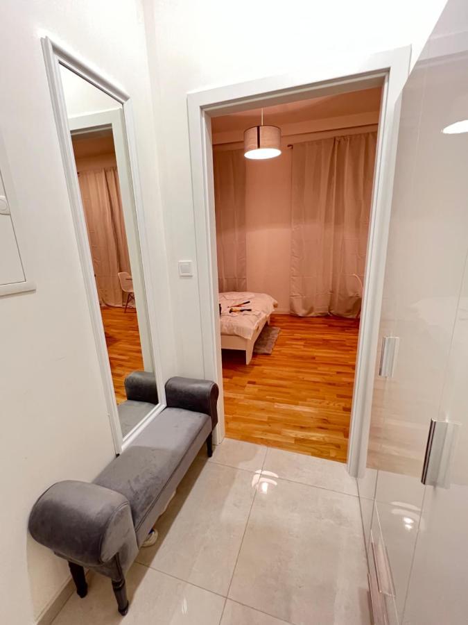 New Apartments Chain Florenc Praag Buitenkant foto
