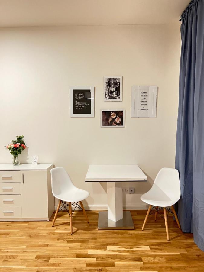 New Apartments Chain Florenc Praag Buitenkant foto